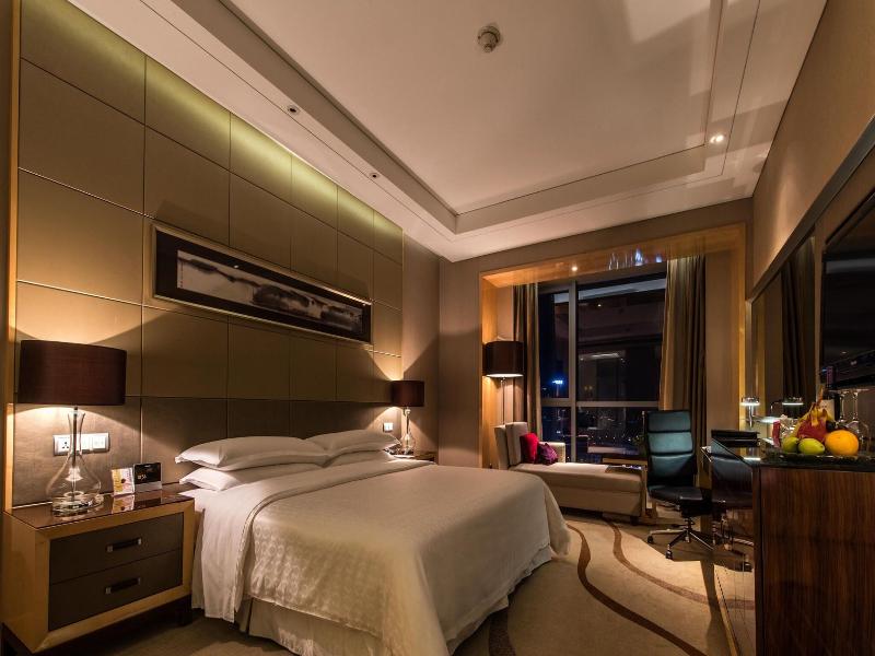 Sheraton Zhenjiang Hotel image