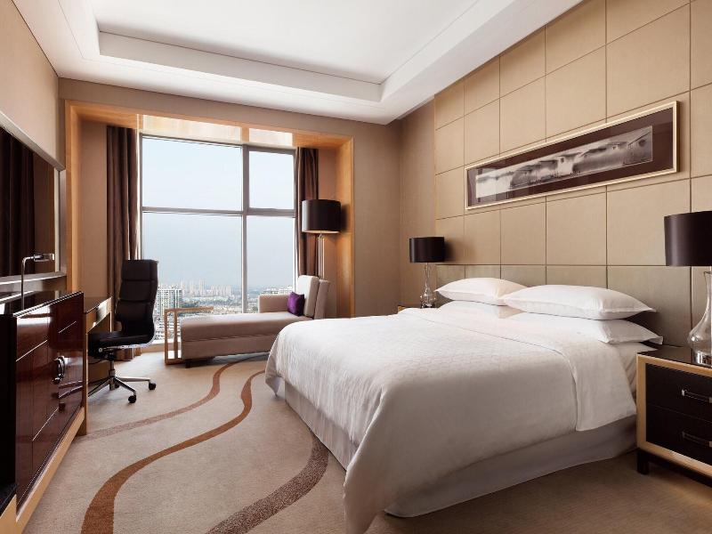 Sheraton Zhenjiang Hotel image