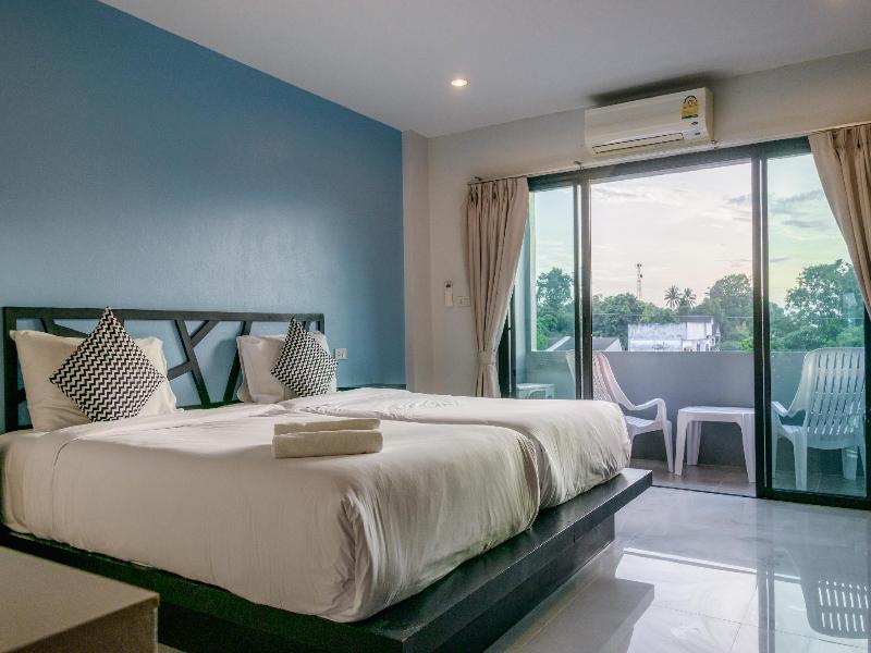 Sleep Whale Hotel image