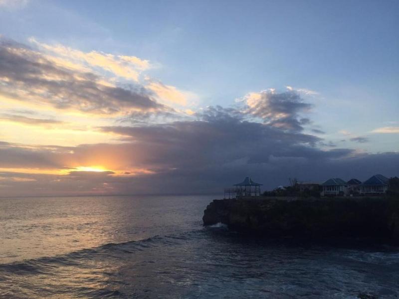 Dodol Lembongan Cliff Sunset Homestay image