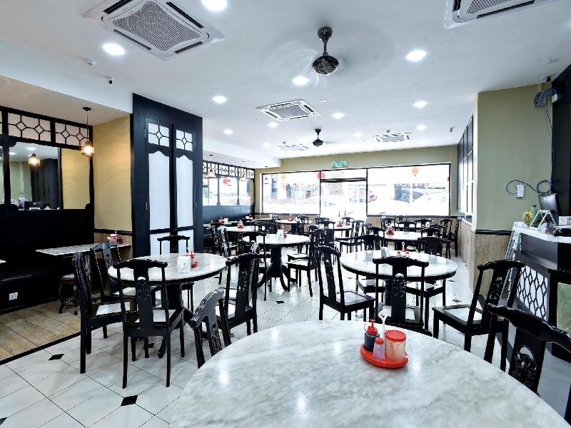 Pantai Inn image