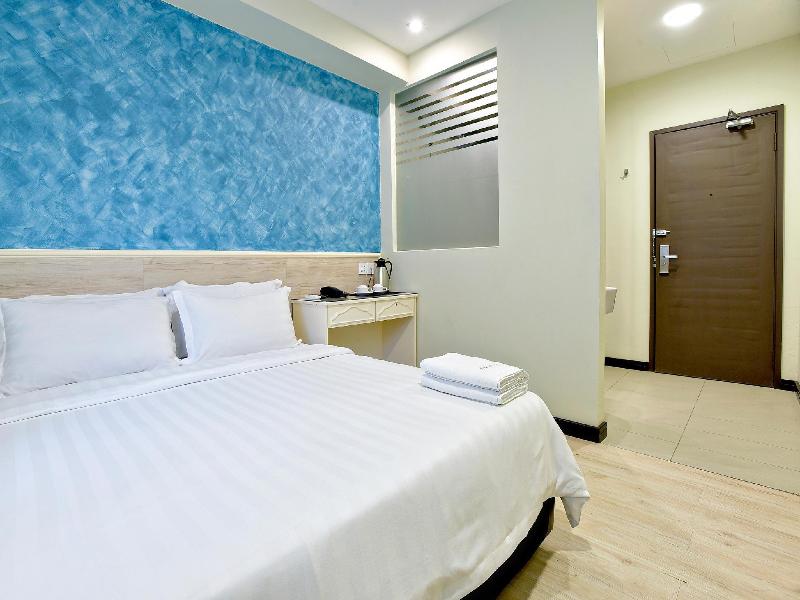 Pantai Inn image