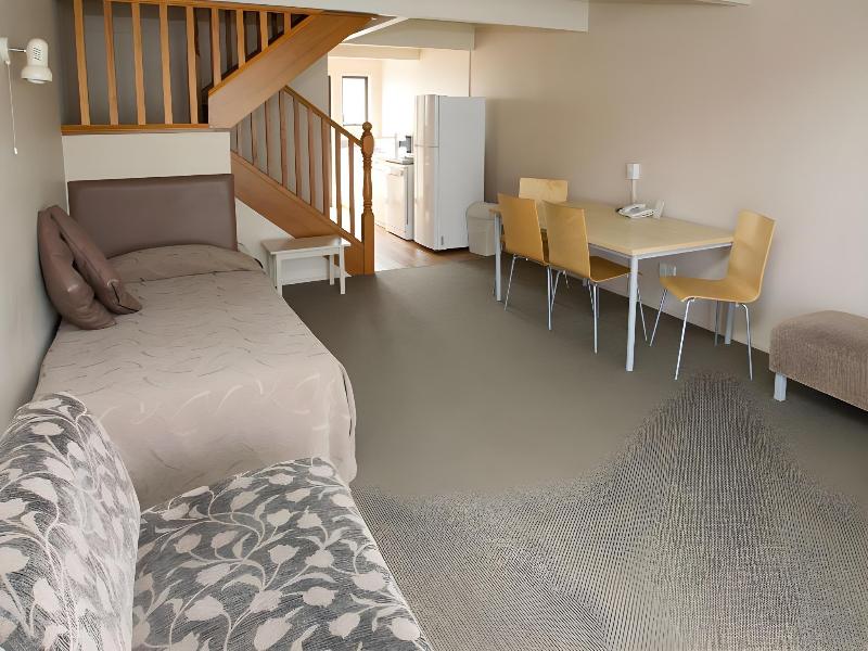Aspen Manor Motel image
