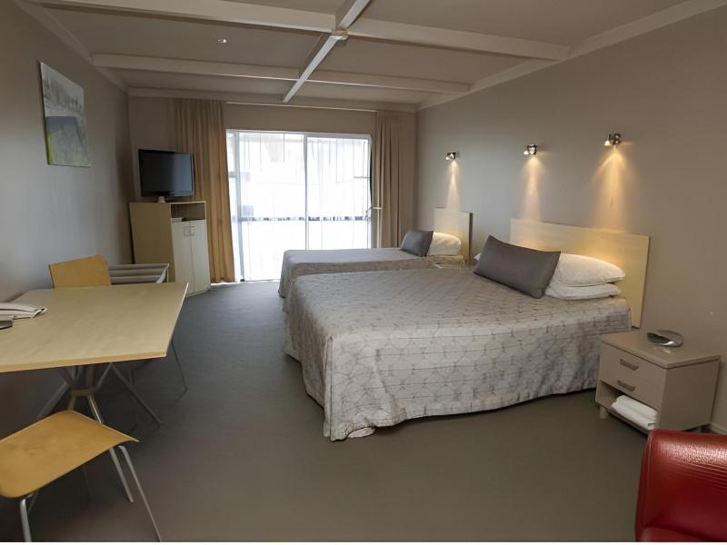 Aspen Manor Motel image