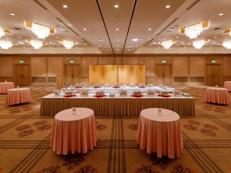 Okura Akademia Park Hotel image