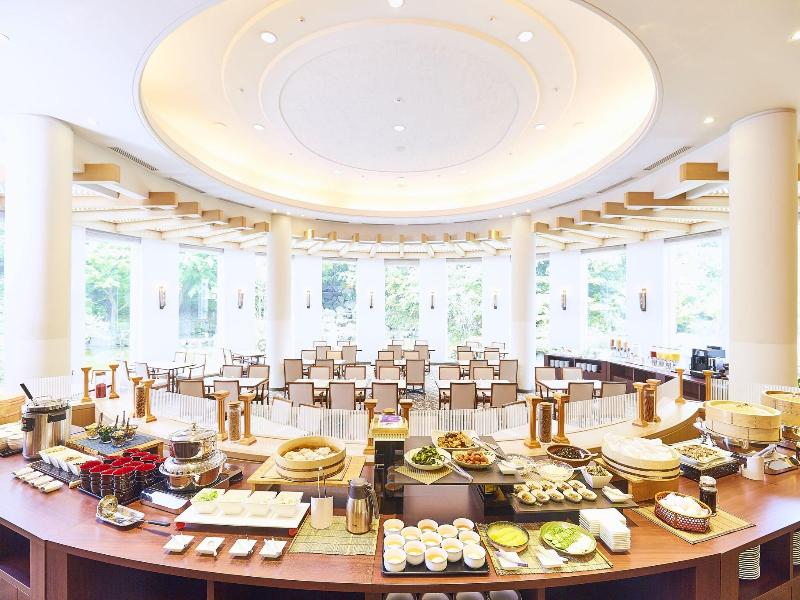 Okura Akademia Park Hotel image
