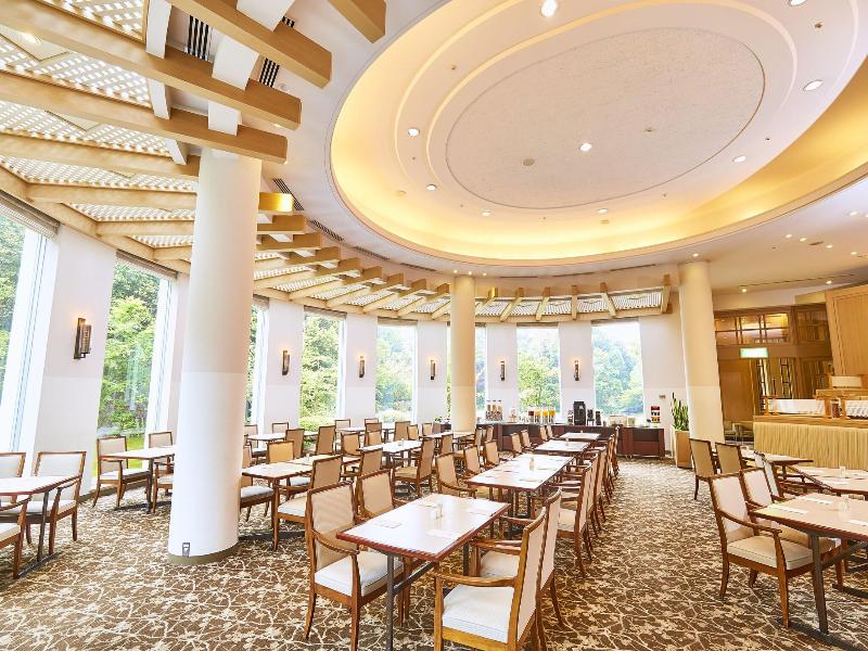 Okura Akademia Park Hotel image