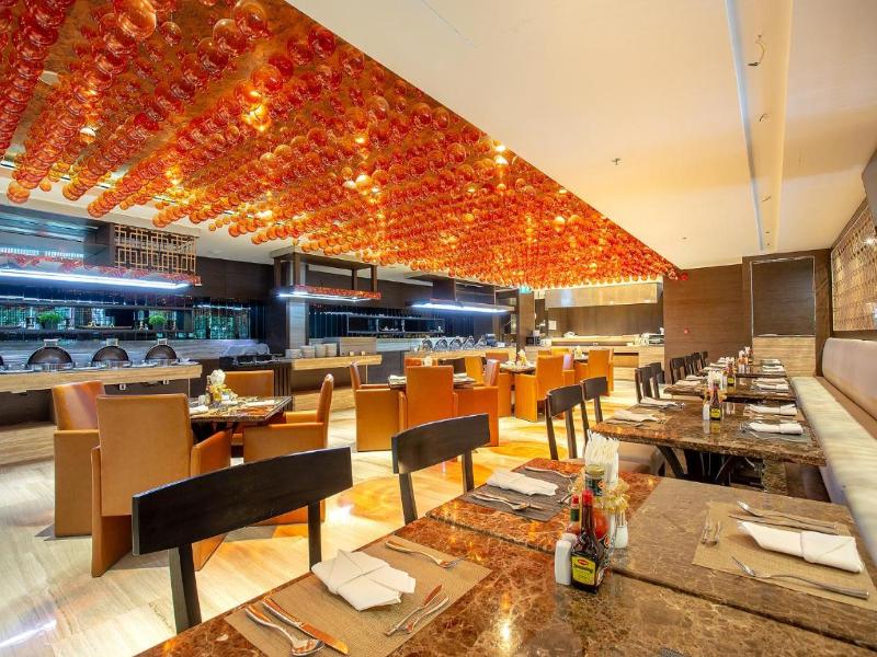 Graceland Bangkok by Grace Hotel image
