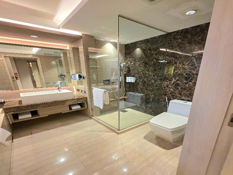 Graceland Bangkok by Grace Hotel image