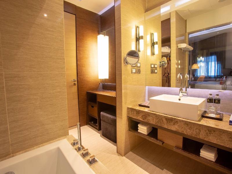 Graceland Bangkok by Grace Hotel image