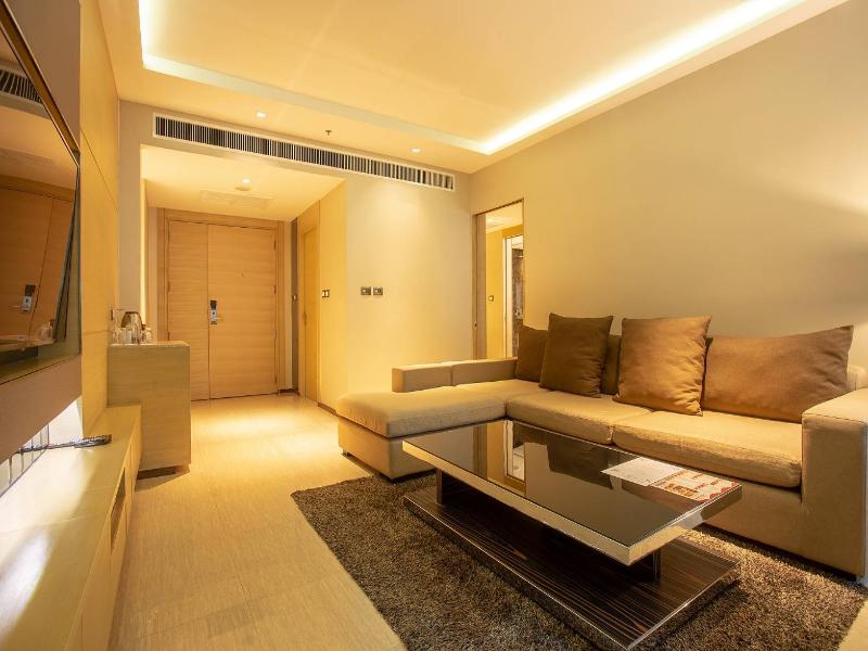 Graceland Bangkok by Grace Hotel image