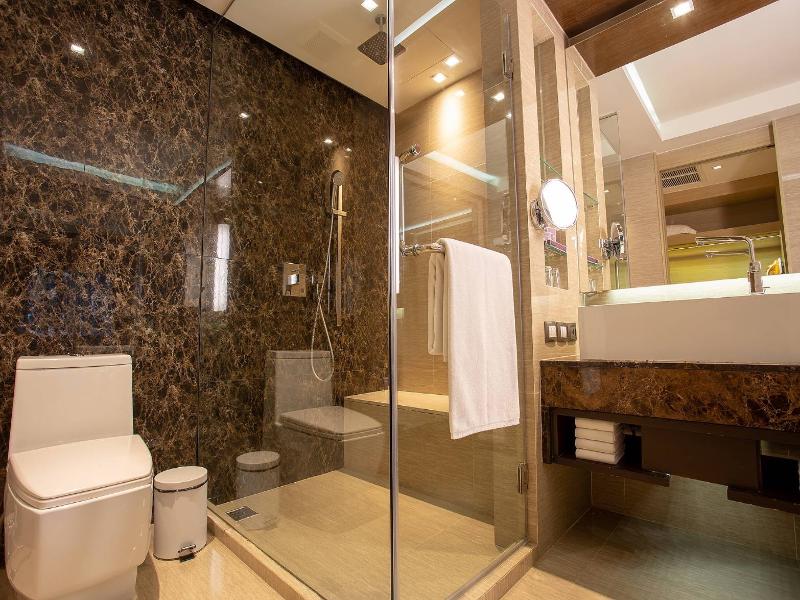 Graceland Bangkok by Grace Hotel image
