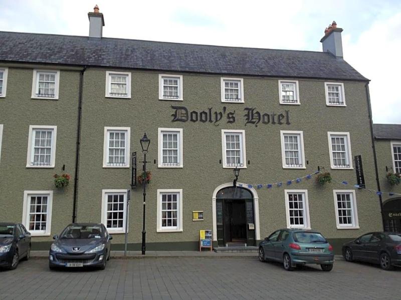 Dooly's Hotel, Birr