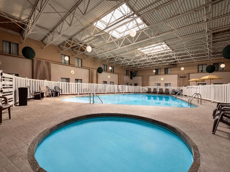 Ramada by Wyndham Grand Forks