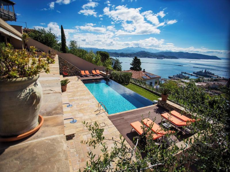 Miramare Residence image