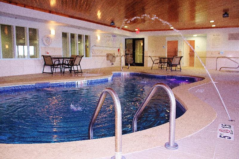 Holiday Inn Express & Suites Greenfield image