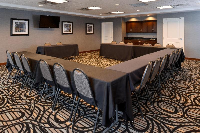 Holiday Inn Express & Suites Greenfield image
