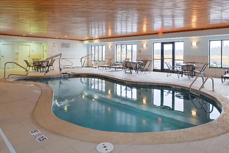 Holiday Inn Express & Suites Greenfield image