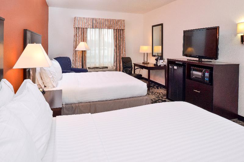 Holiday Inn Express & Suites Greenfield photo 16