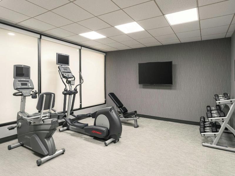 Courtyard by Marriott Gainesville image