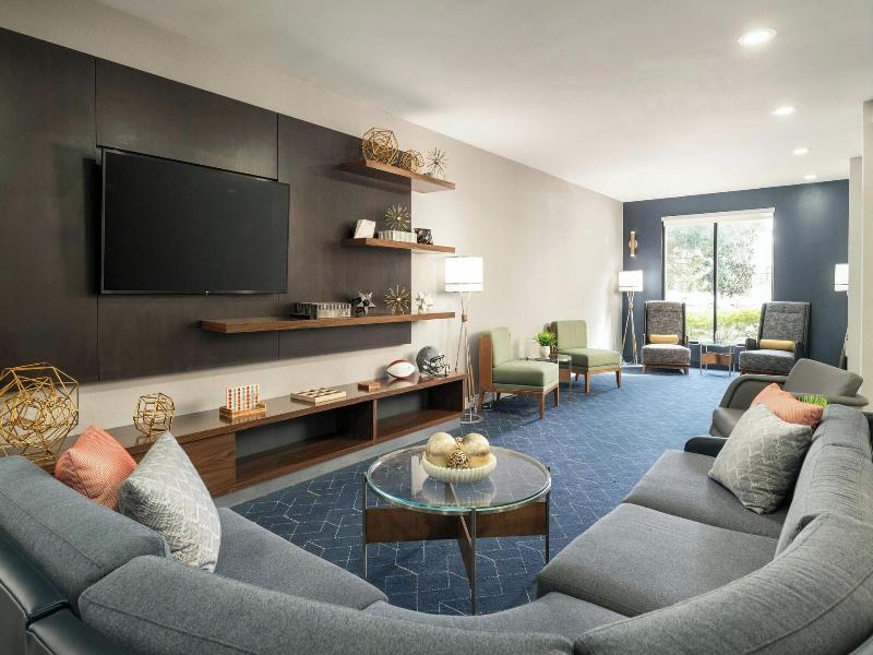 Courtyard by Marriott Gainesville image