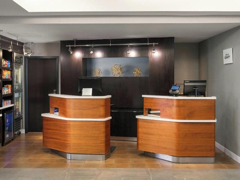 Courtyard by Marriott Gainesville image