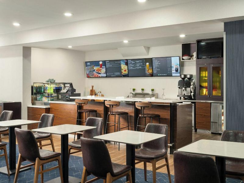 Courtyard by Marriott Gainesville image