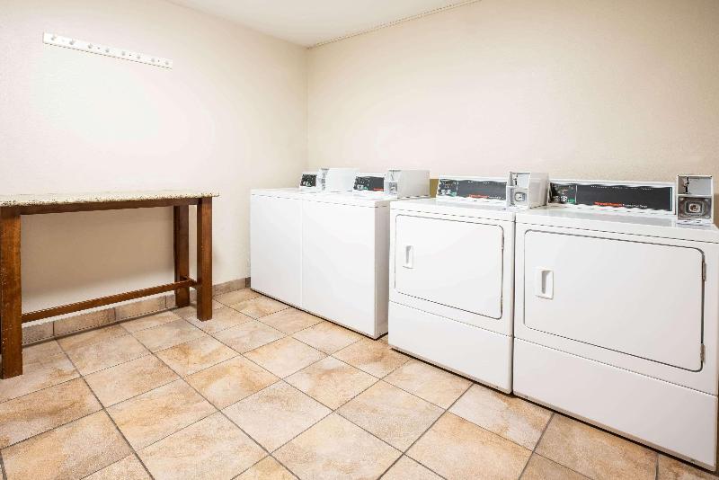 La Quinta Inn & Suites Grants Pass image