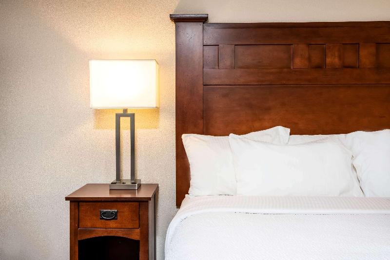 La Quinta Inn & Suites Grants Pass image