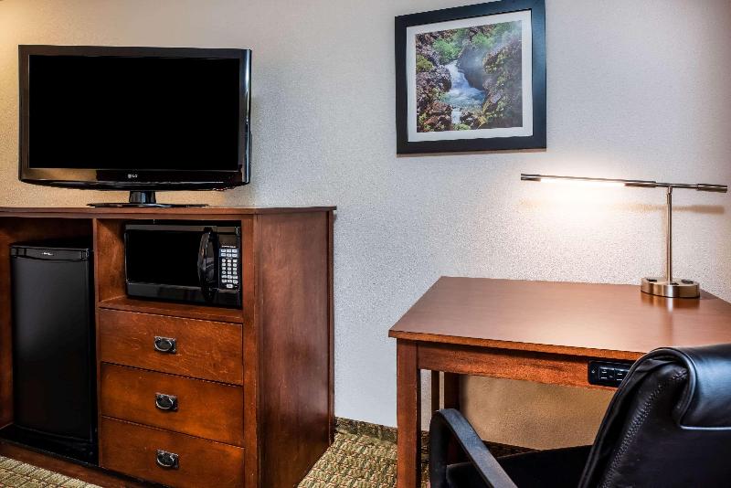 La Quinta Inn & Suites Grants Pass image