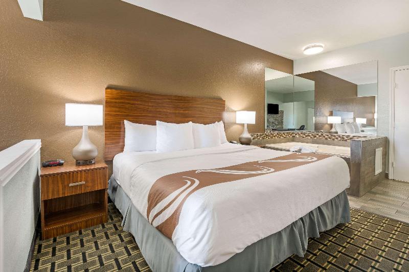 Quality Inn Georgetown Area image