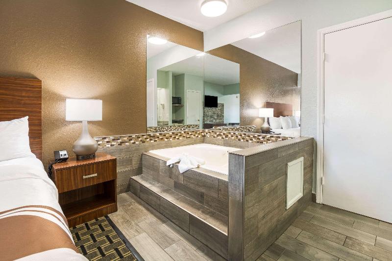 Quality Inn Georgetown Area image