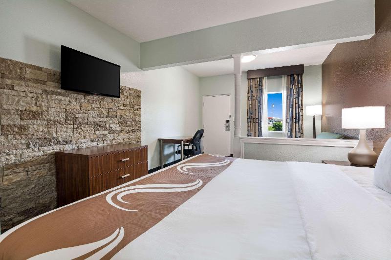 Quality Inn Georgetown Area image