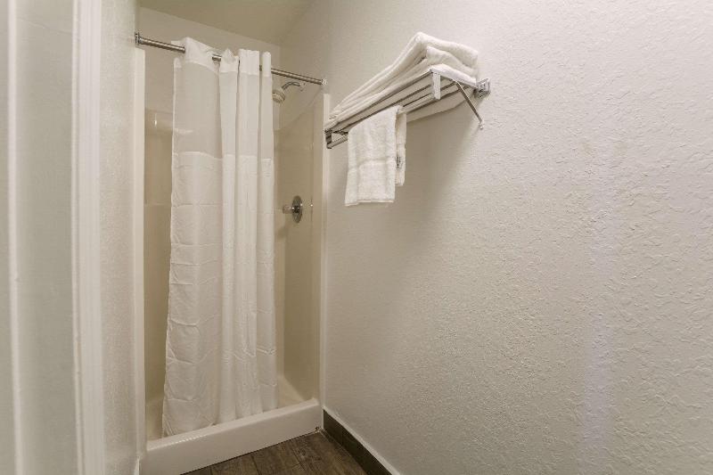 Quality Inn Georgetown Area image