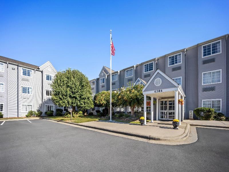 Microtel Inn & Suites By Wyndham Greensboro image