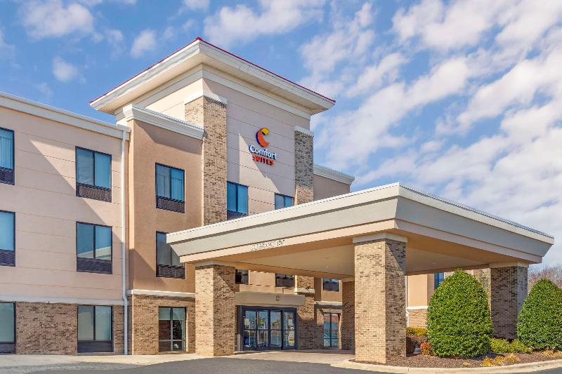 Comfort Suites Whitsett - Greensboro East image