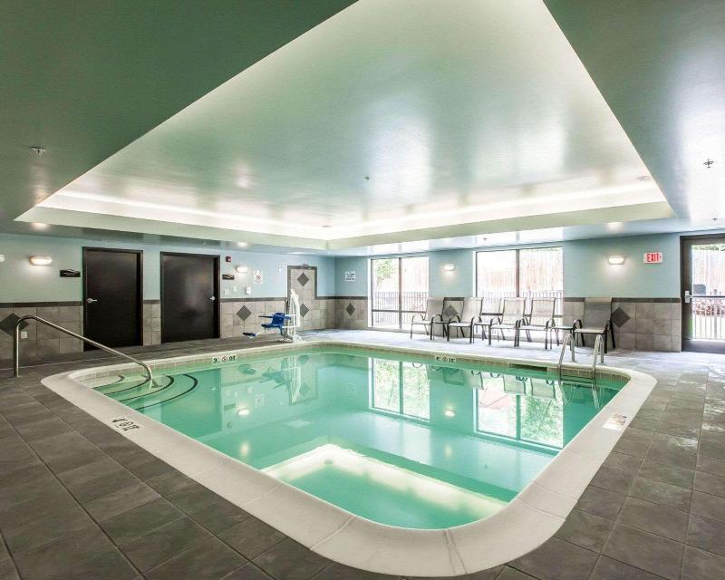 Comfort Suites Whitsett - Greensboro East image