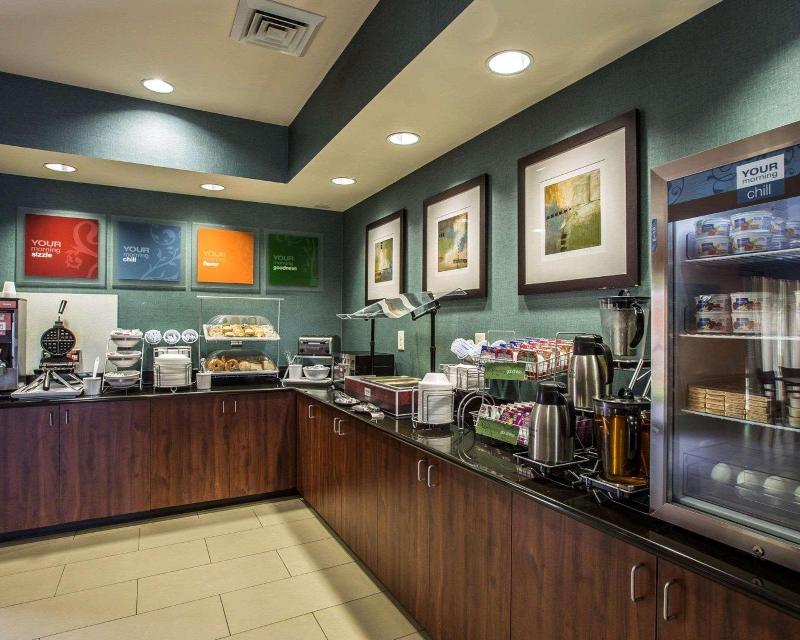 Comfort Suites Whitsett - Greensboro East image