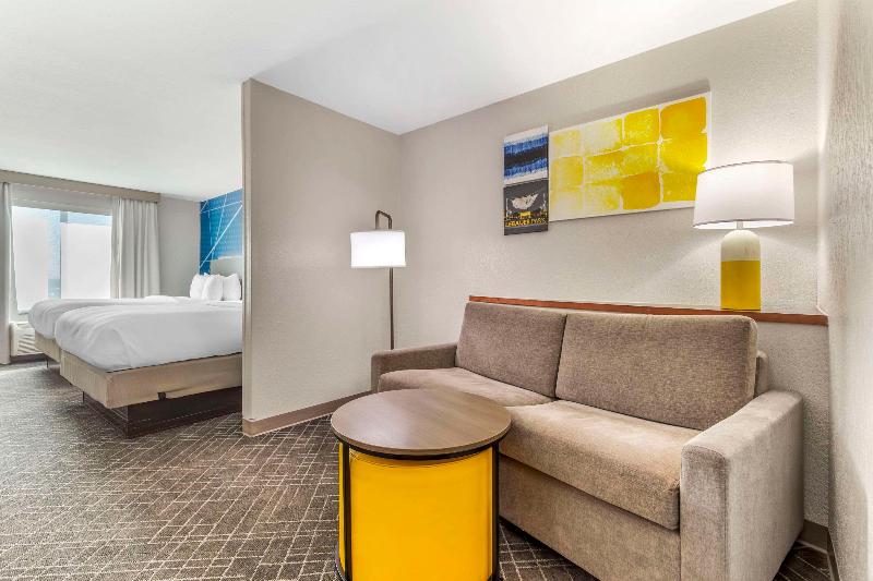 Comfort Suites Whitsett - Greensboro East image