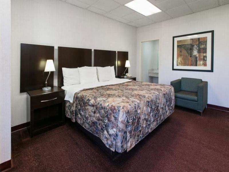 Knights Inn Longview image