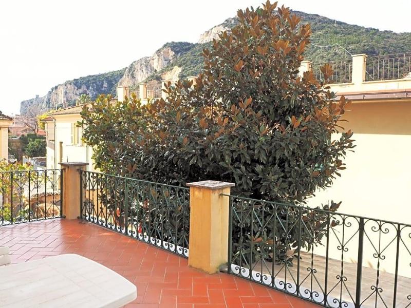 Villa Gina image