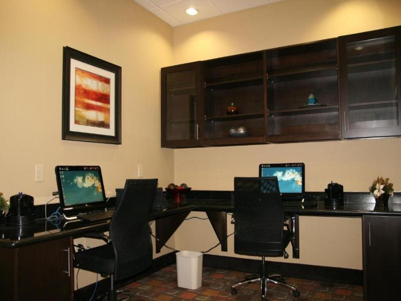 Holiday Inn Express & Suites George West By IHG image
