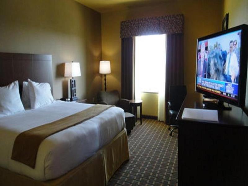 Holiday Inn Express & Suites George West By IHG image