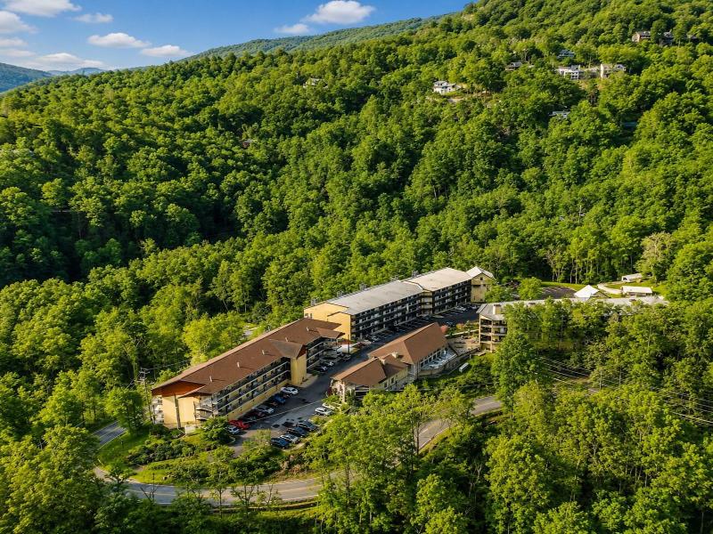 Laurel Point Resort