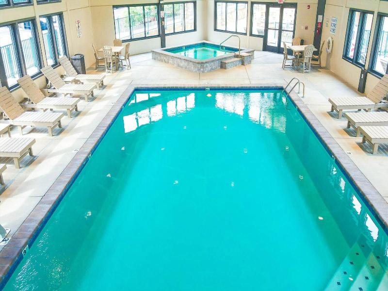 Laurel Point Resort