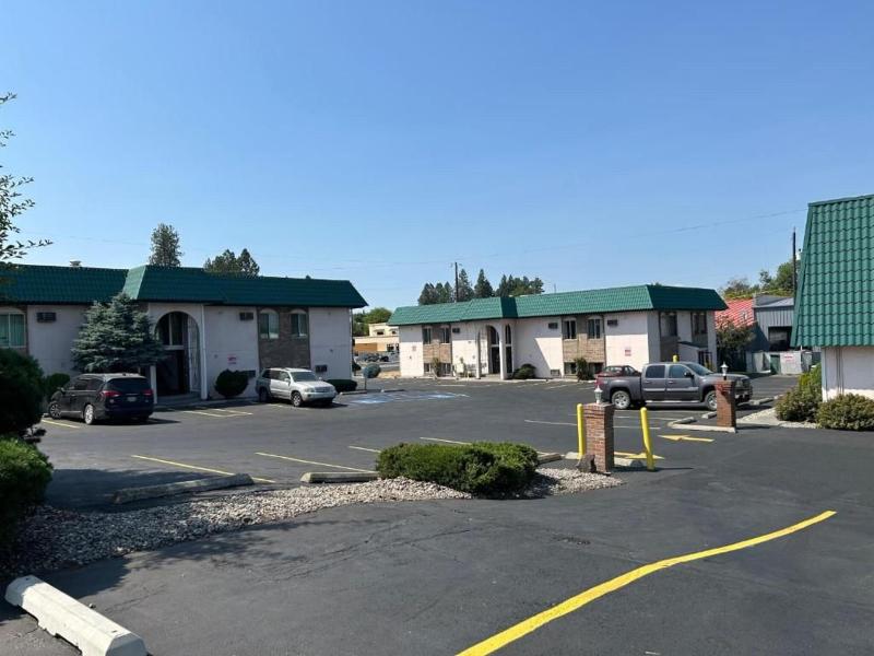Apple Tree Inn Spokane