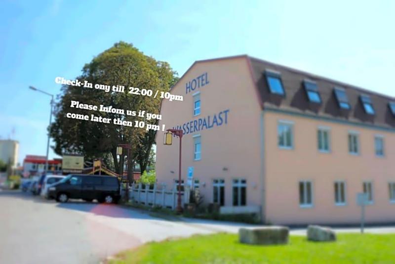 Wasserpalast image
