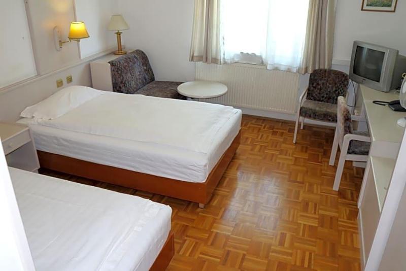Wasserpalast image