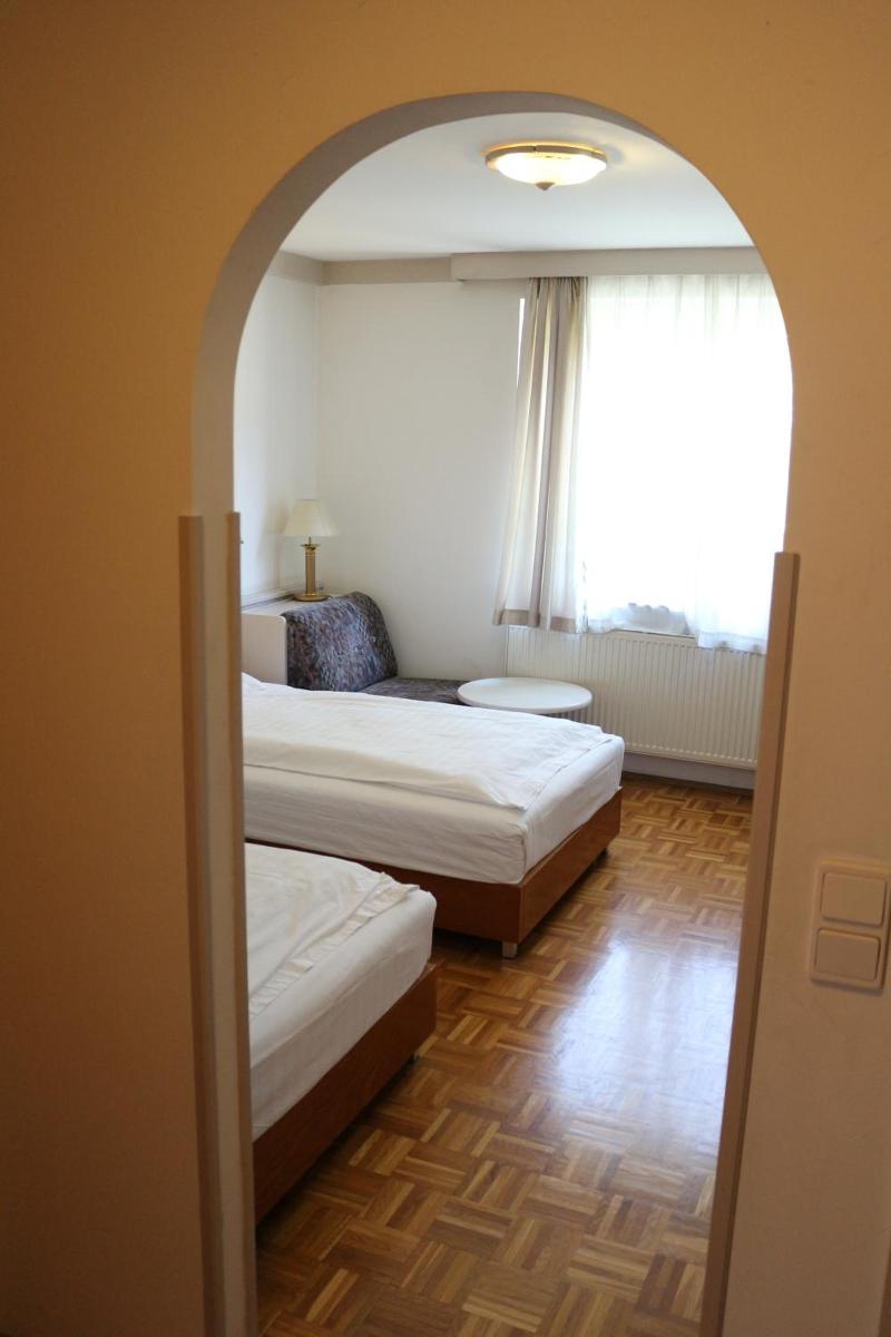 Wasserpalast image