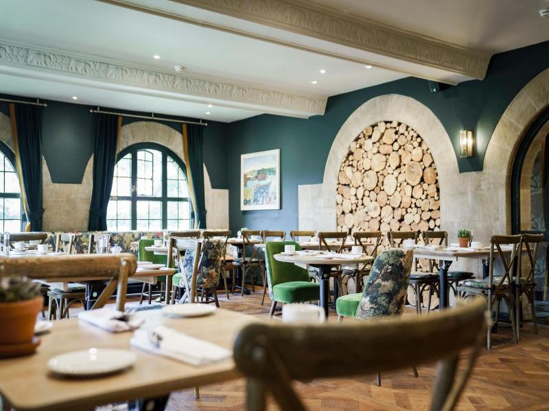 The Bear of Rodborough Hotel image